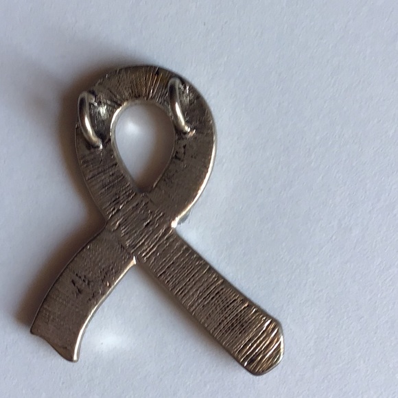 Red Ribbon pendant with Rhinestones - Picture 3 of 3